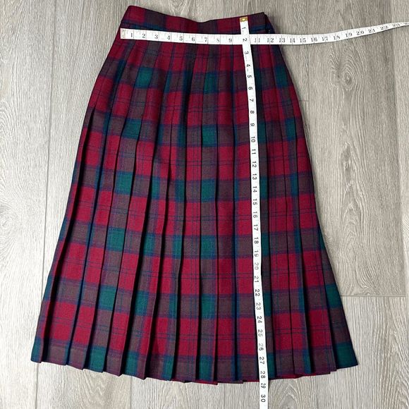 EDINBURGH TARTAN SKIRT / Classic ladies Vintage Pleated Tartan Skirt made in Sco - Picture 5 of 6